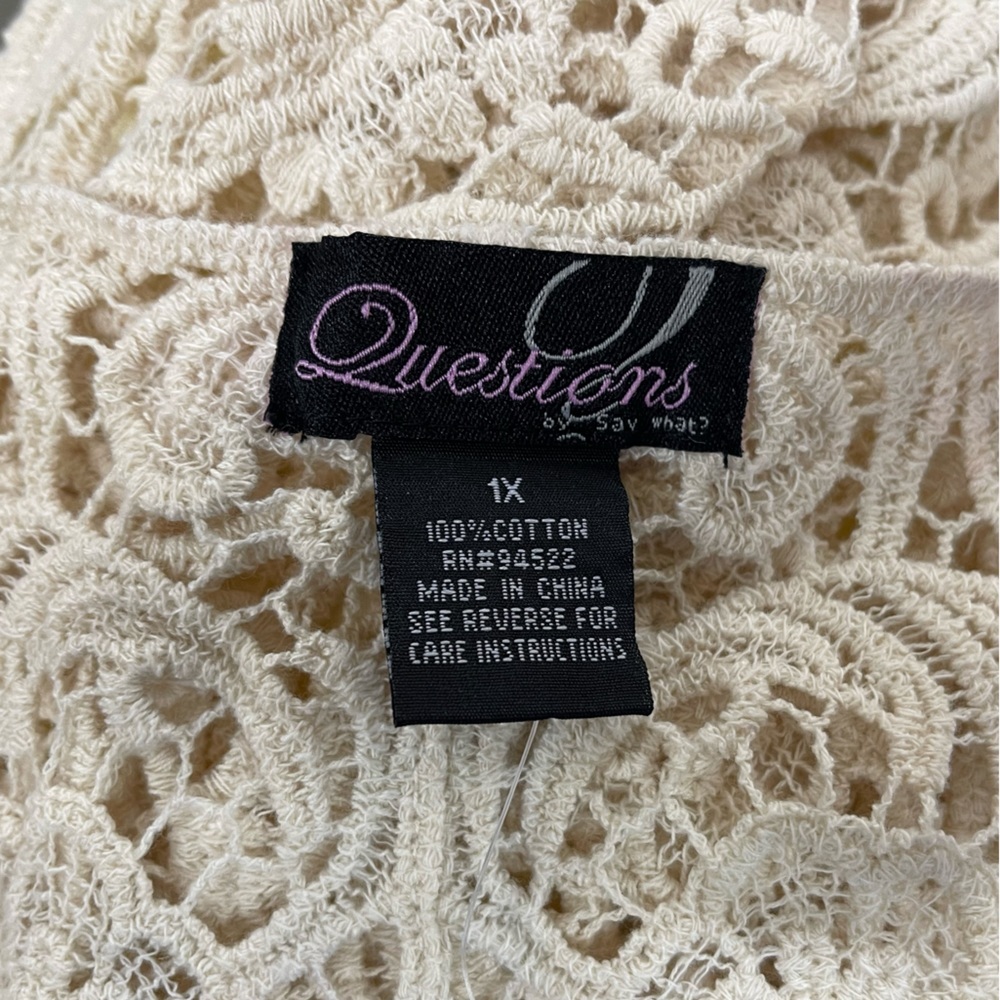 Questions by Say What? Crochet Short Sleeve Button V-Neck 1X - Picture 5 of 5